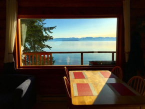 The Beach House Texada - Waterfront Cabin